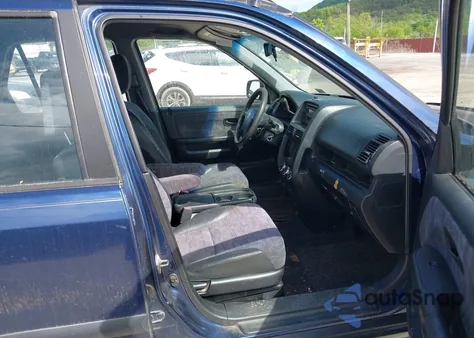 2002 Honda Cr-V Lx z USA, uszkodzony, nr VIN JHLRD68442C011917